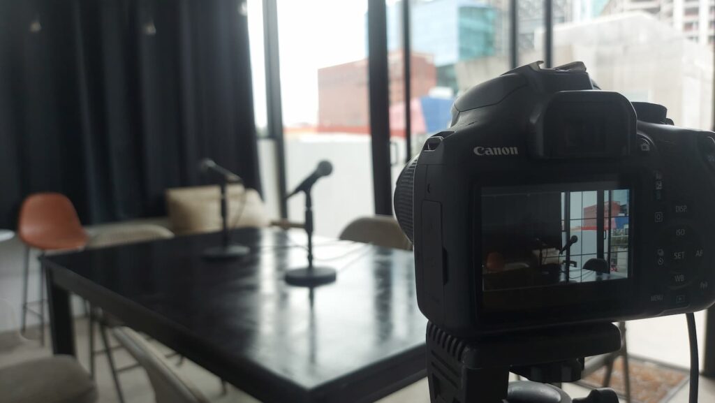 Grabación en el estudio en Tijuana Curso de Podcasting
